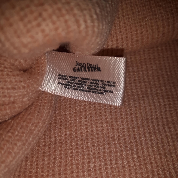 NWT Authentic Jean Paul Gaultier Pink Beanie Hat Toque Tuque - Picture 5 of 5
